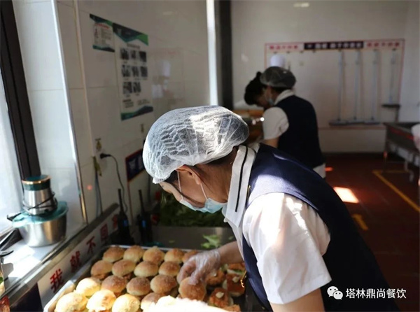 鼎尚資訊丨豐富菜肴，提升品質(zhì)，小吃美食節(jié)活動圓滿舉行。